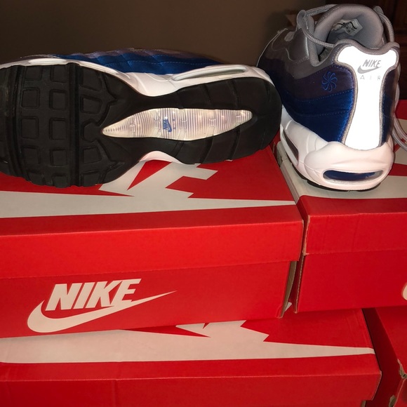 NIKE AIR MAX 95 SE. wolf grey blue nebula - Picture 2 of 3
